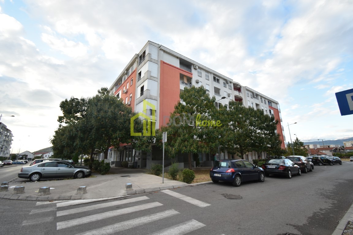 Jednosoban stan 40m2, Blok 9